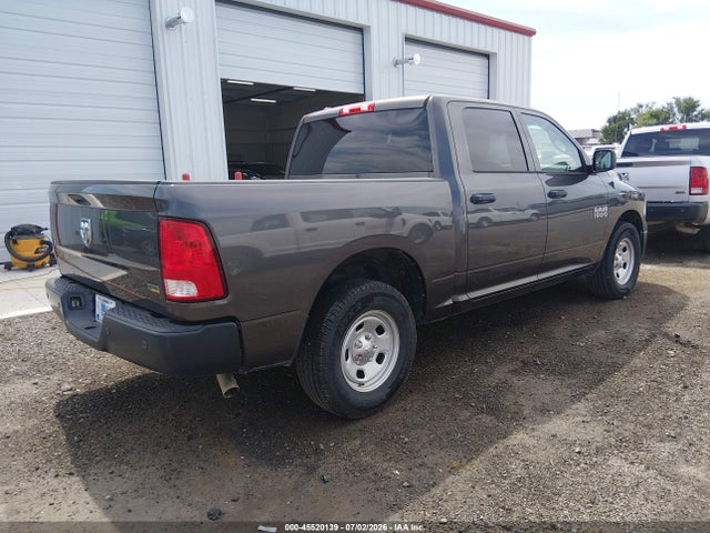 صورة 4 لـ 2017 RAM 1500 TRADESMAN 4X2 5'7 BOX