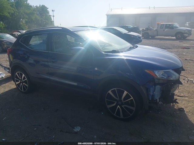 2017 NISSAN ROGUE SL