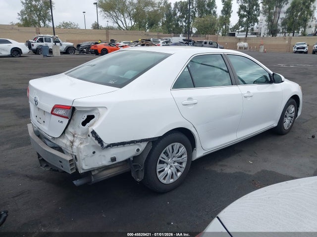 2014 Toyota CAMRY LE — фото 4