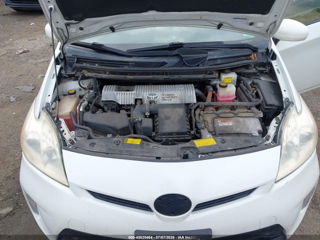 2012 Toyota PRIUS THREE photo 10