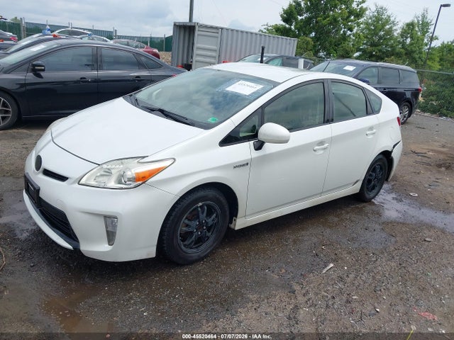 2012 Toyota PRIUS THREE photo 2