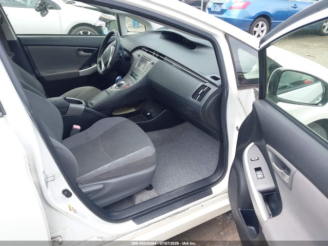 2012 Toyota PRIUS THREE photo 5