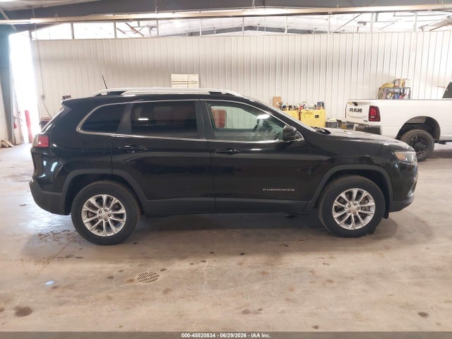 2019 JEEP CHEROKEE LATITUDE 4X4 13