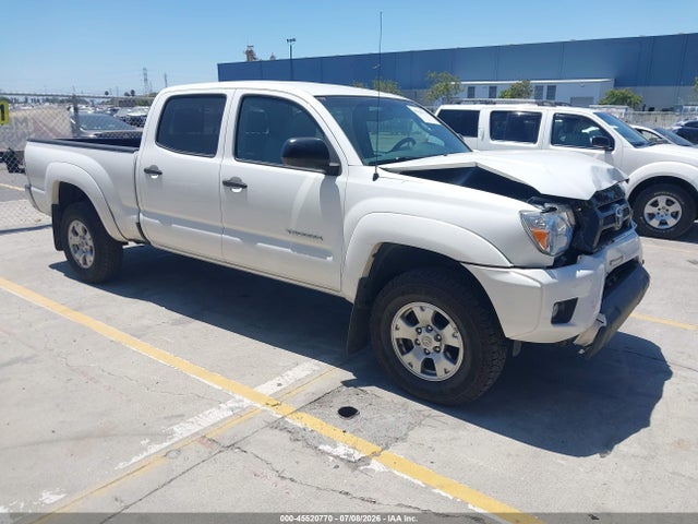 2013 Toyota TACOMA PRERUNNER V6 photo 1