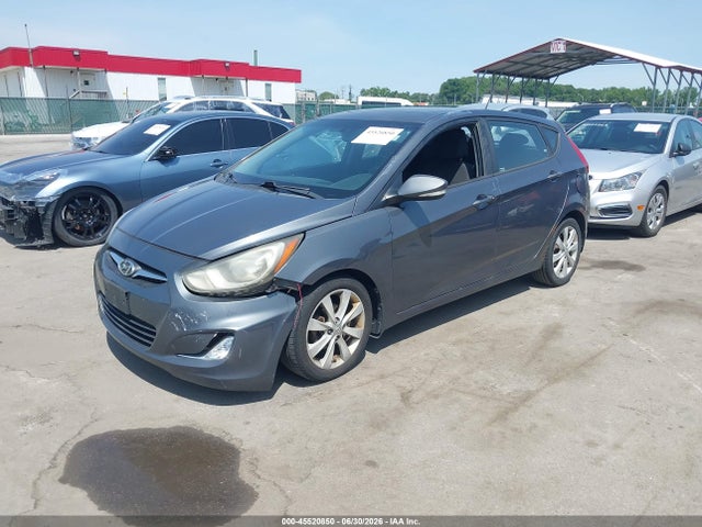 صورة 2 لـ 2013 Hyundai ACCENT SE
