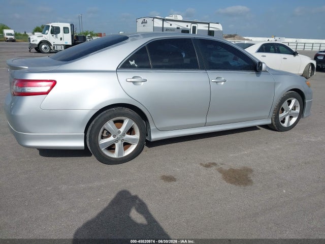 2011 Toyota CAMRY SE — миниатюра 4