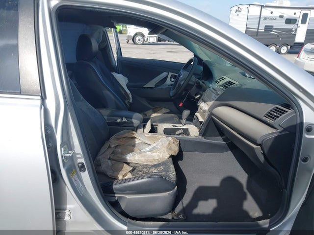 2011 Toyota CAMRY SE 缩略图 5