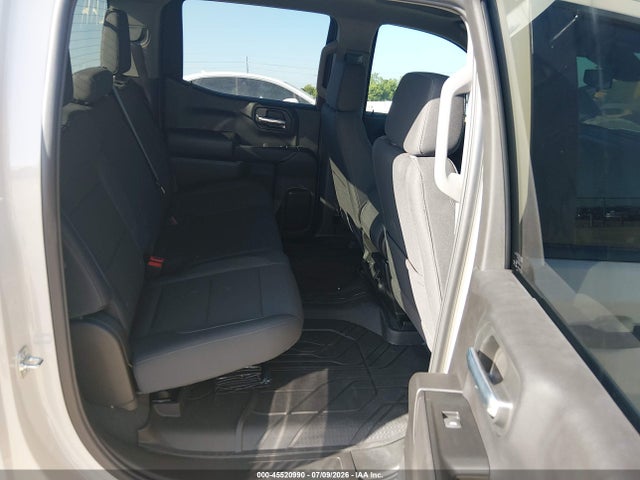 2026 Chevrolet SILVERADO 1500 photo 8