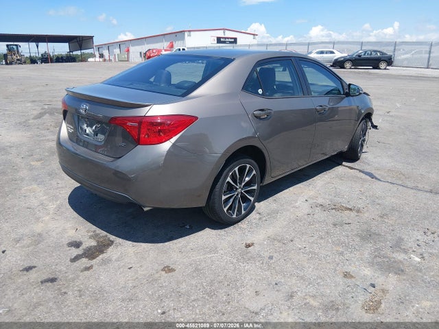 2017 Toyota COROLLA SE — фото 4