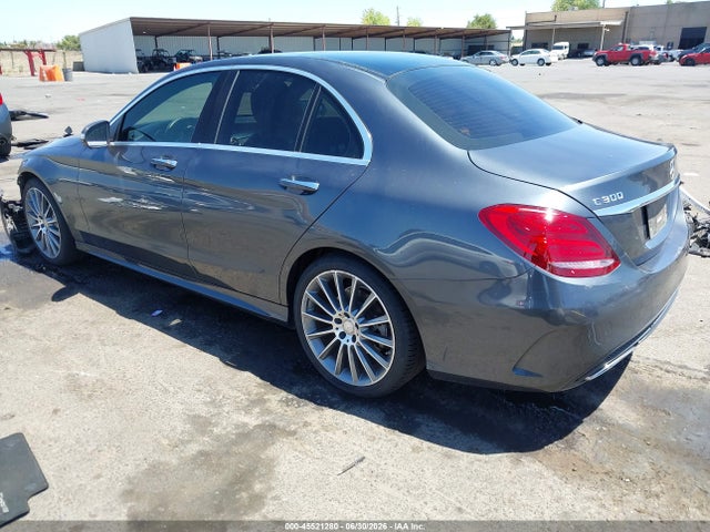 صورة 3 لـ 2015 Mercedes-BENZ C 300 SPORT 4MATIC