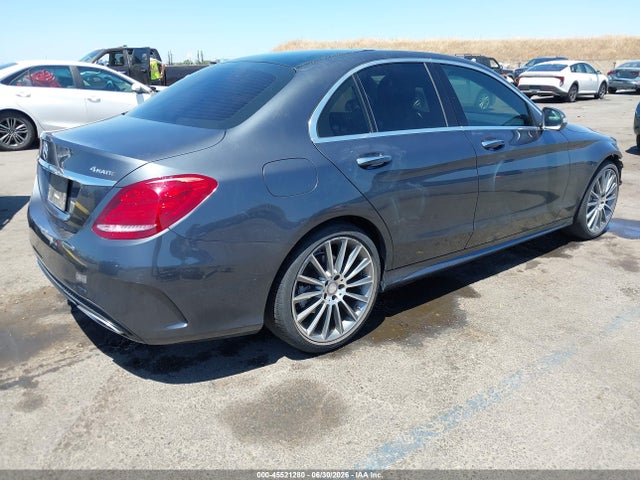صورة 4 لـ 2015 Mercedes-BENZ C 300 SPORT 4MATIC