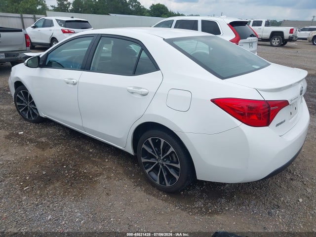 2017 Toyota COROLLA SE — фото 3