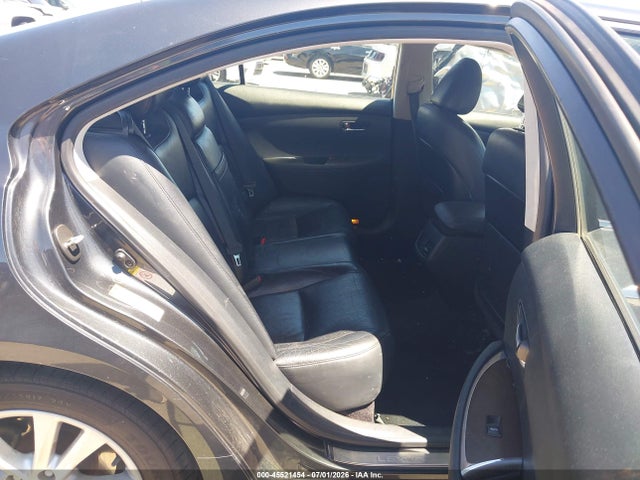 صورة 8 لـ 2010 Lexus ES 350