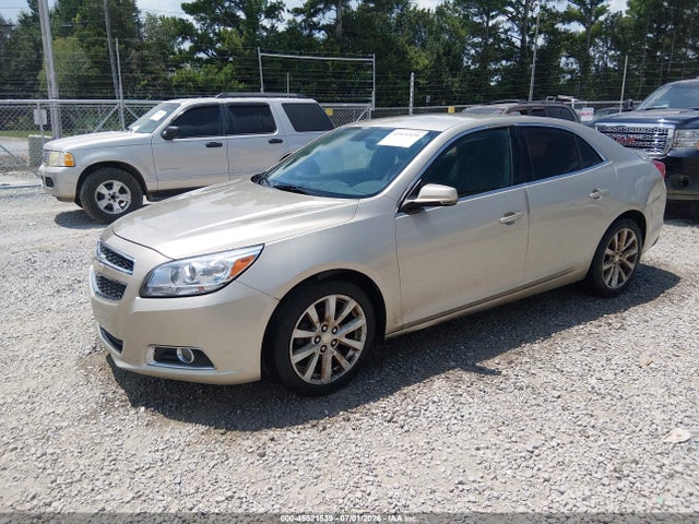 2013 Chevrolet MALIBU 2LT 照片 2