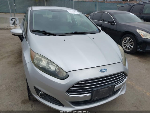2015 FORD FIESTA SE photo 6