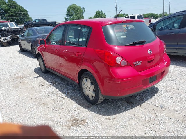2011 Nissan VERSA 1.8S — фото 3
