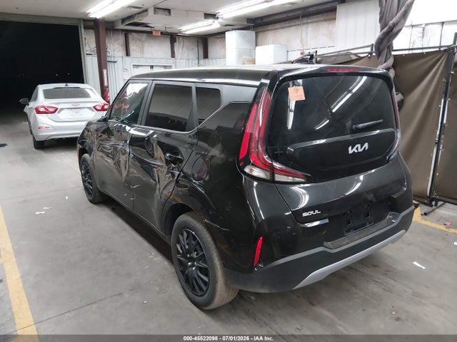 2025 KIA SOUL LX — фото 3