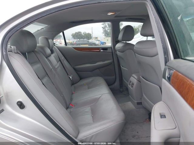 2005 Lexus ES 330 photo 8