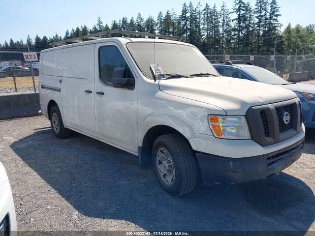 2017 NISSAN NV SV V6