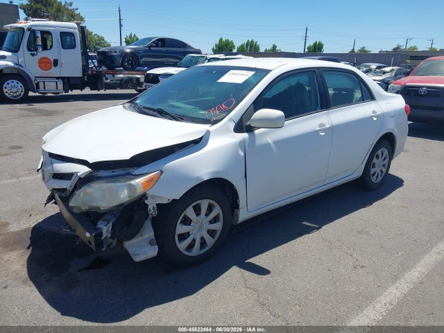 2011 Toyota COROLLA LE 照片 2