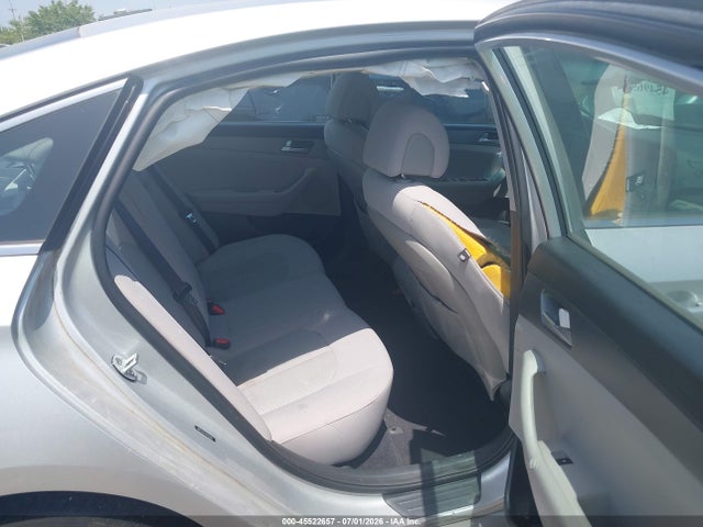 صورة 8 لـ 2016 Hyundai SONATA SE