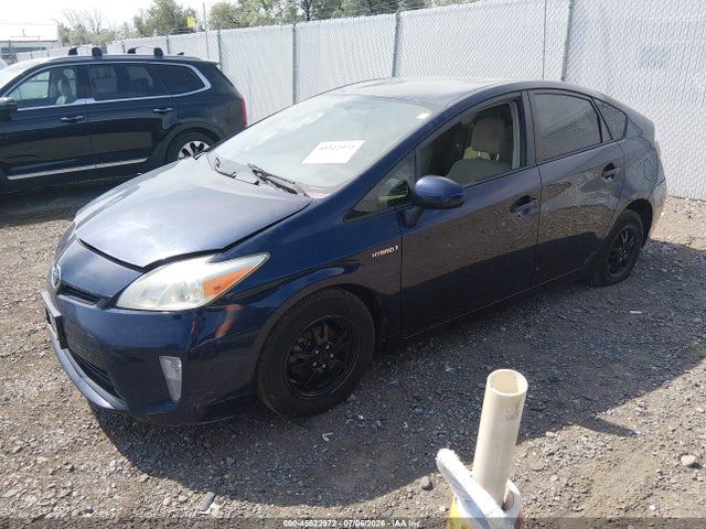 2013 Toyota PRIUS TWO — фото 2