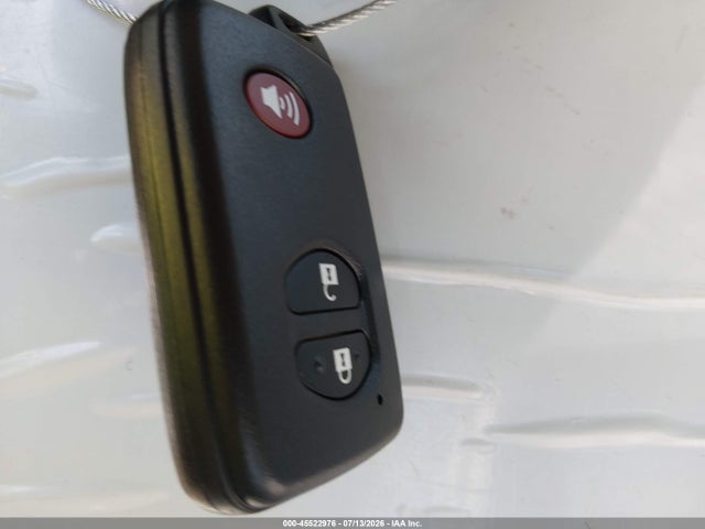 صورة مصغرة 11 لـ 2013 Toyota PRIUS THREE