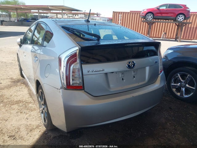 2013 Toyota PRIUS THREE — фото 3