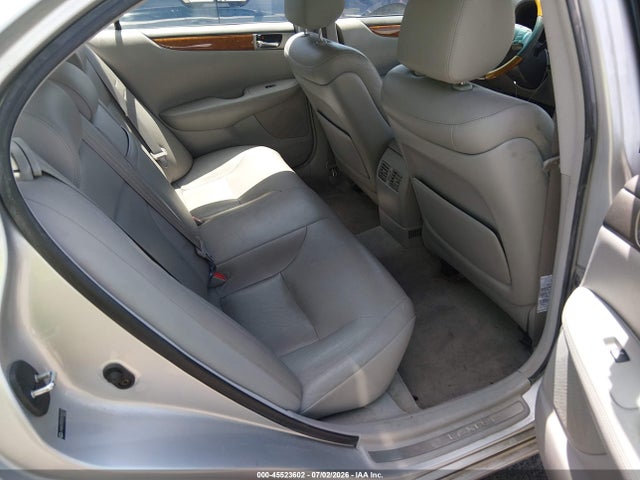 2005 Lexus ES 330 photo 8