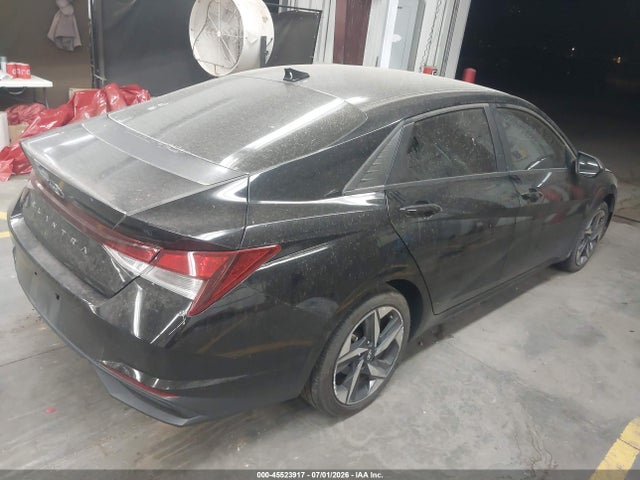 صورة 4 لـ 2023 Hyundai ELANTRA SEL