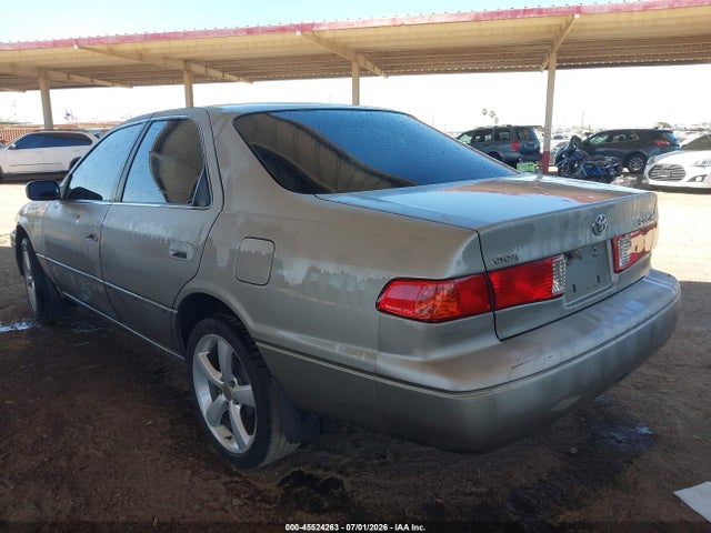 2000 Toyota CAMRY LE — фото 3