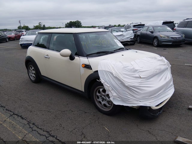 2013 MINI HARDTOP COOPER