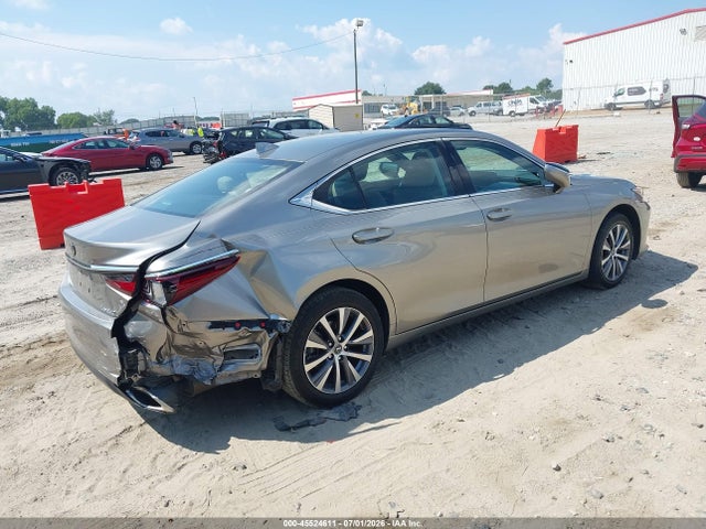 2021 Lexus ES 350 照片 4