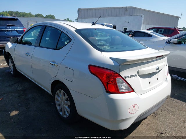 2018 Nissan VERSA 1.6 SV 照片 3