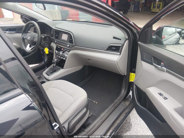 2020 Hyundai ELANTRA SE photo 5