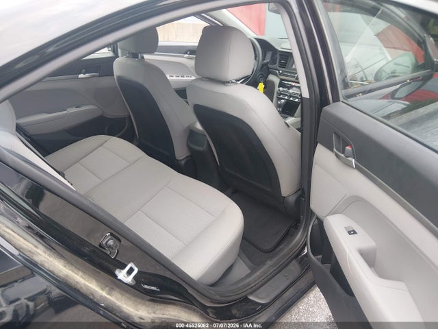 2020 Hyundai ELANTRA SE photo 8