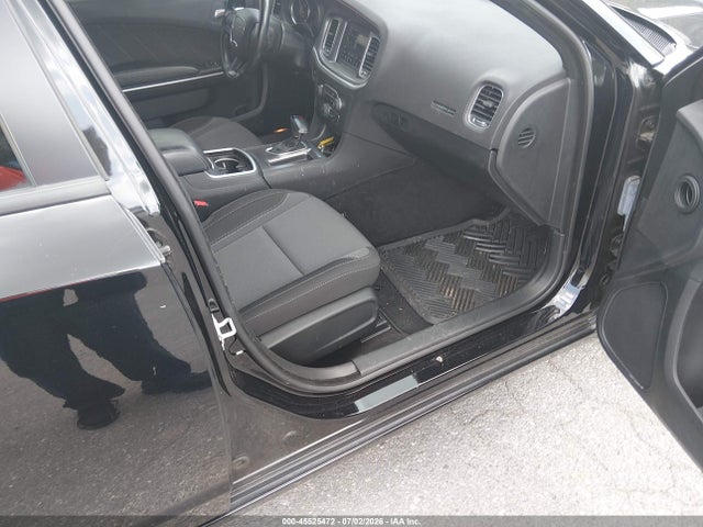 صورة 5 لـ 2021 Dodge CHARGER SXT RWD