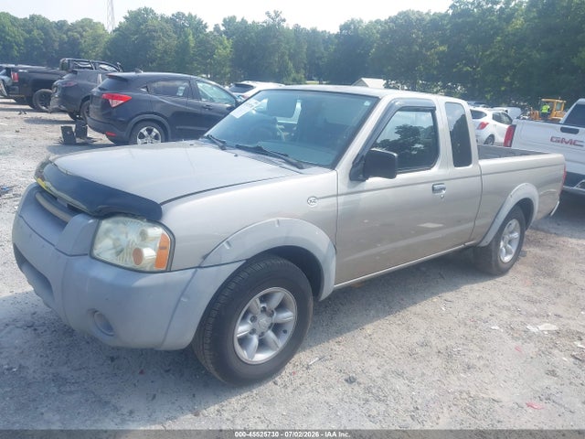 2001 Nissan FRONTIER XE — фото 2