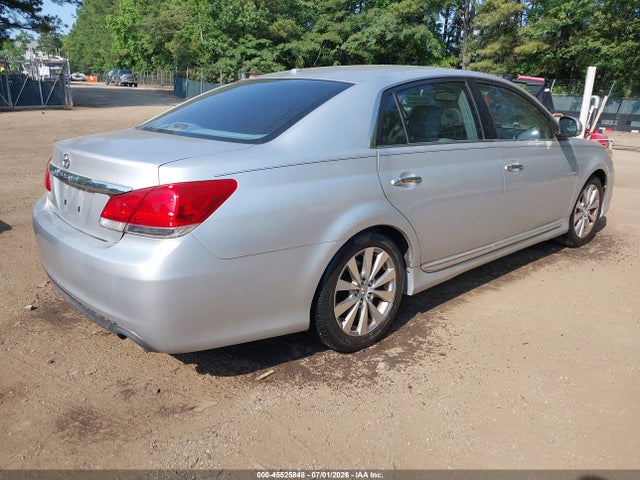 2012 Toyota AVALON LIMITED 照片 4