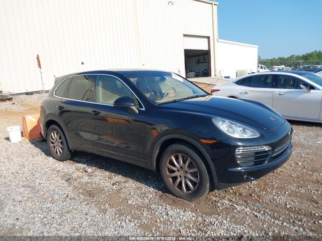 2011 PORSCHE CAYENNE 