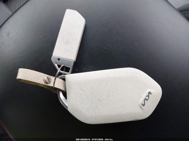 2025 KIA EV9 WIND 11