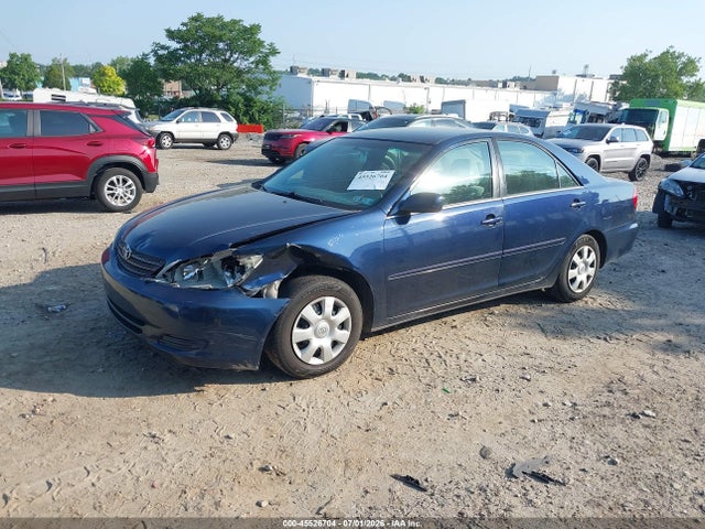 2002 Toyota CAMRY LE 照片 2
