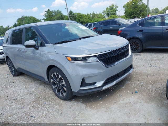 2024 KIA CARNIVAL EX