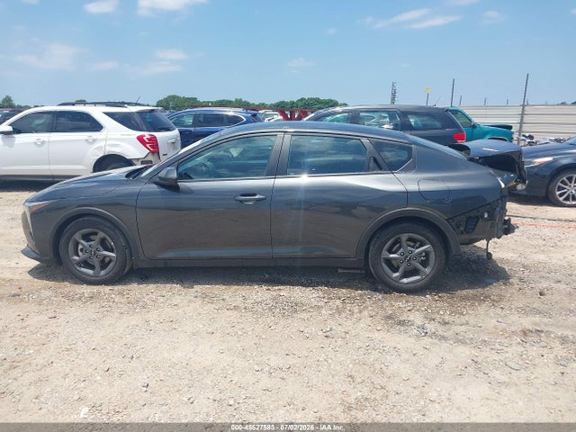 2025 KIA K4 LXS 照片 14