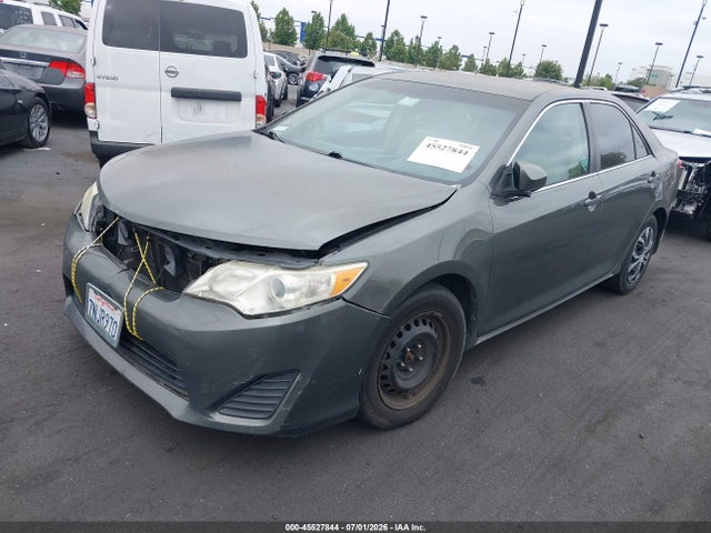 صورة 2 لـ 2013 Toyota CAMRY LE