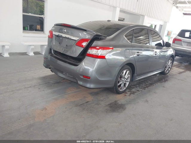 2015 Nissan SENTRA SR — фото 4