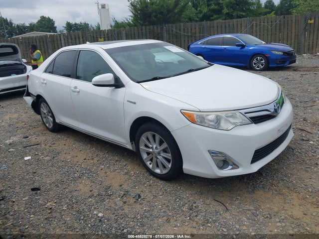 2012 TOYOTA CAMRY XLE