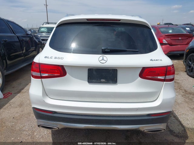 2019 MERCEDES-BENZ GLC 300 4MATIC 15