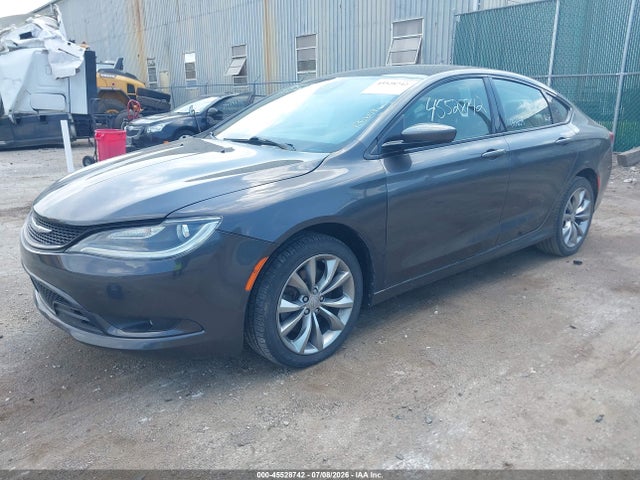 2016 Chrysler 200 S 照片 2
