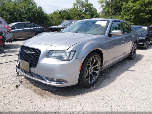 2018 Chrysler 300 300S — фото 2